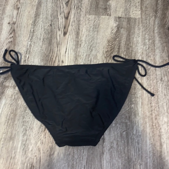 Black bikini bottom - Picture 2 of 2